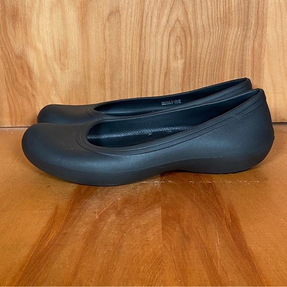 Womens 9 Crocs At Work Flats Black SEF1429 - Picture 3 of 8
